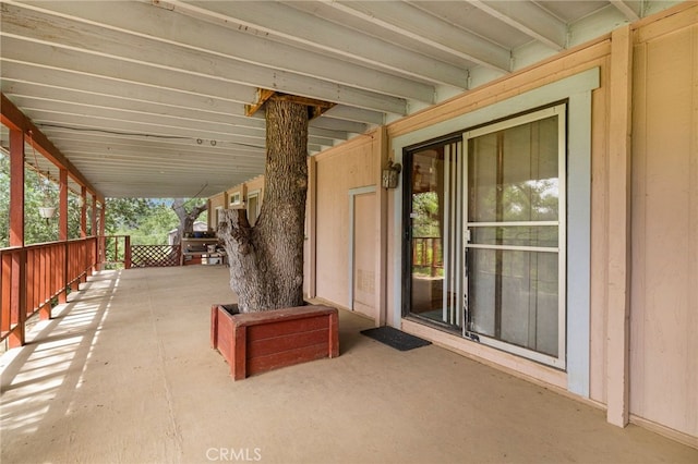 view of patio / terrace with covered porch