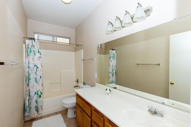 43564 Amazon St, Hemet, CA 92544 - full bath featuring vanity, toilet, shower / tub combo, and tile patterned floors