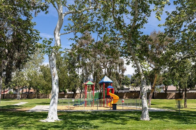 43564 Amazon St, Hemet, CA 92544 - view of community playground