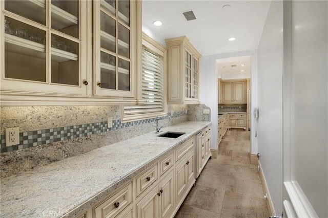 2258 Channel Rd, Newport Beach, CA 92661 - bar area with a sink, backsplash, recessed lighting, and baseboards