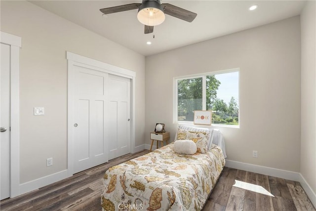 1924 Crandall Way, Paradise, CA 95969 - bedroom with wood finished floors, baseboards, recessed lighting, a ceiling fan, and a closet
