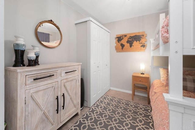4007 Everts St Unit 4H, Pacific Beach San Diego, CA 92109 - bathroom featuring baseboards and wood finished floors