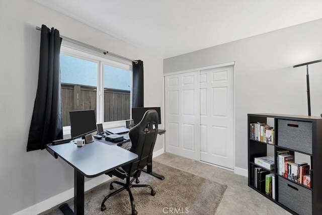 39878 Teal Dr, Murrieta, CA 92562 - home office with baseboards