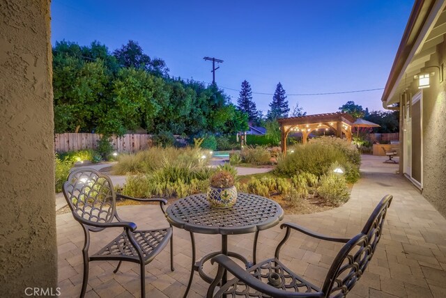 6217 Melba Ave, Woodland Hills, CA 91367 - view of patio / terrace