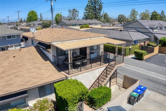 bird's eye view with a residential view