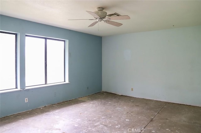 32157 Navajo Ct, Coarsegold, CA 93614 - spare room with ceiling fan