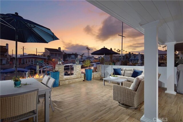 3601 Finley Ave, Newport Beach, CA 92663 - wooden terrace featuring an outdoor living space