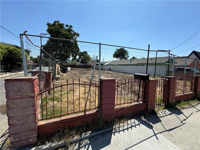 8800 Holmes, Los Angeles, CA 90002 - photo 1