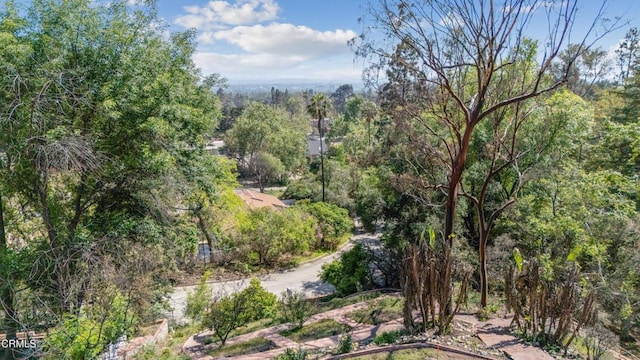 1437 Crest Dr, Altadena, CA 91001