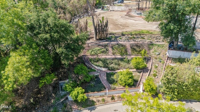 1437 Crest Dr, Altadena, CA 91001