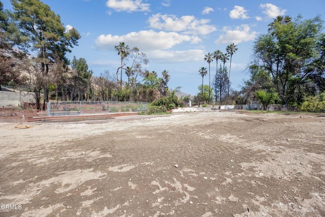1437 Crest Dr, Altadena, CA 91001