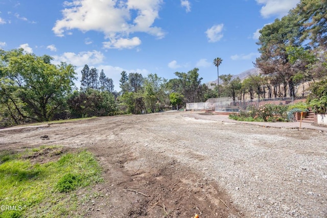 1437 Crest Dr, Altadena, CA 91001