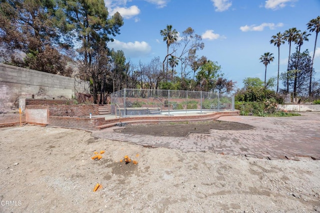 1437 Crest Dr, Altadena, CA 91001