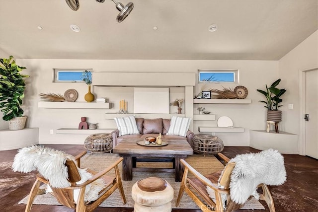 53105 Chia Trl, Pioneertown, CA 92268 - view of sitting room