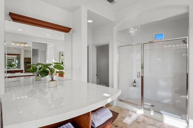 4033 Keri Way, Fallbrook, CA 92028 - full bath featuring a stall shower, toilet, and recessed lighting