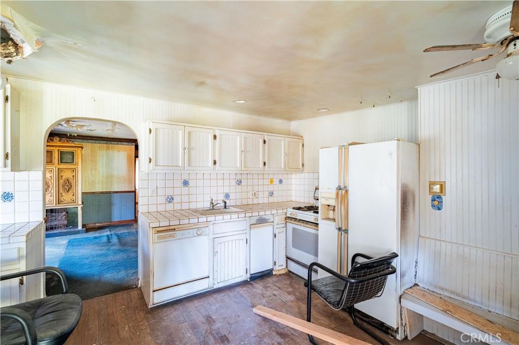 8718 Crescent Dr, Los Angeles, CA 90046 - photo 1