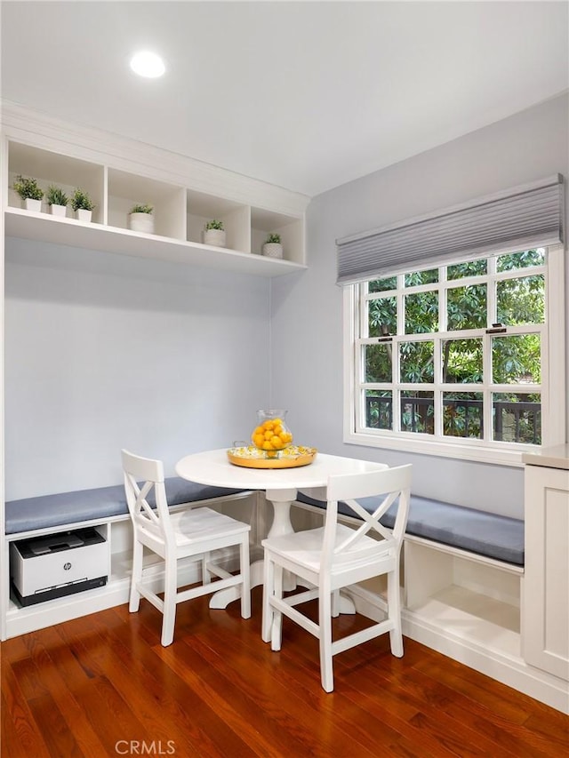 335 Sycamore Gln, Pasadena, CA 91105 - dining room featuring breakfast area, dark wood finished floors, and recessed lighting