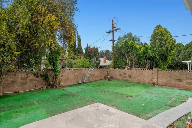 8856 Fullbright Ave, Winnetka, CA 91306 - view of yard with a fenced backyard