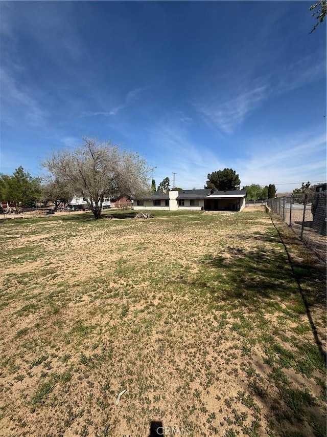 17665 Juniper St, Hesperia, CA 92345 - view of yard featuring fence