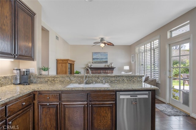 27448 Whitefield Pl, Valencia, CA 91354 - photo 14