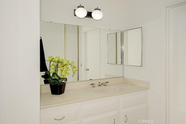2399 Via Mariposa W Unit 2E, Laguna Woods, CA 92637 - bathroom with vanity