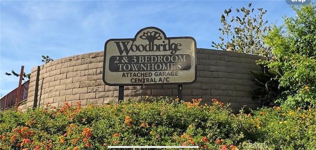 2453 S Ridgewood Dr, West Covina, CA 91792 - view of community sign