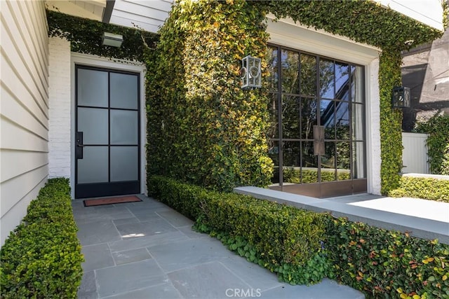 617 Anderson St, Manhattan Beach, CA 90266 - view of exterior entry
