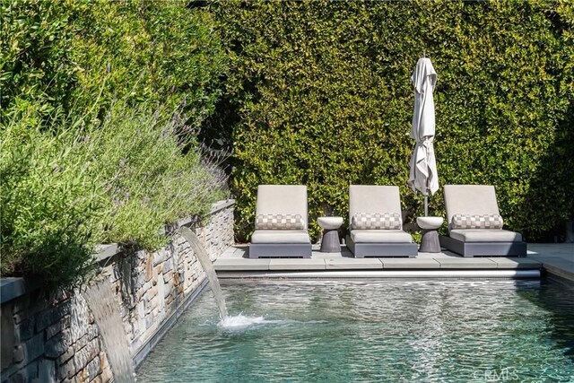617 Anderson St, Manhattan Beach, CA 90266 - view of pool