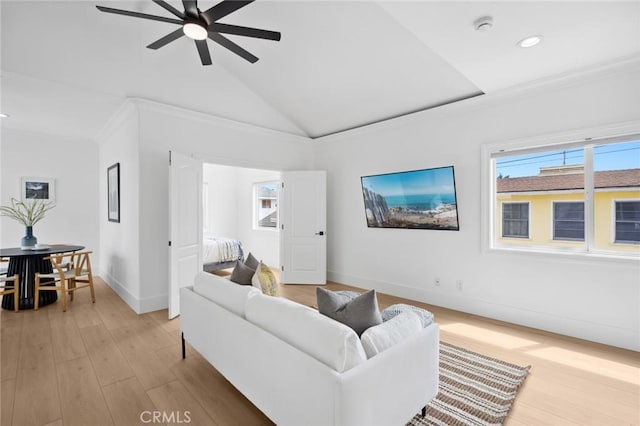 living room with light wood-style floors, ceiling fan, baseboards, and recessed lighting