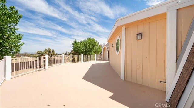 4176 Goss Rd, Phelan, CA 92371 - view of patio