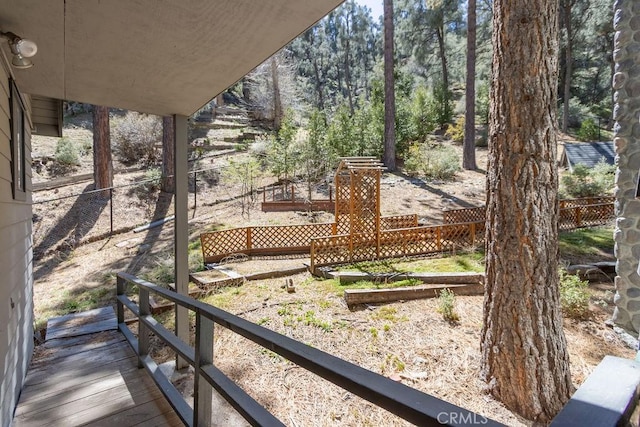 2405 Cedarwood Dr, Pine Mountain Club, CA 93222 - wooden deck with fence