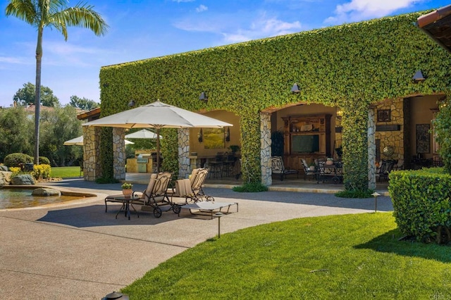 6314 El Apajo, Rancho Santa Fe, CA 92067 - view of patio / terrace
