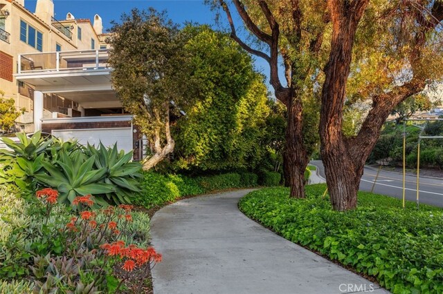 2516 Bayside Dr, Corona Del Mar, CA 92625 - view of surrounding community