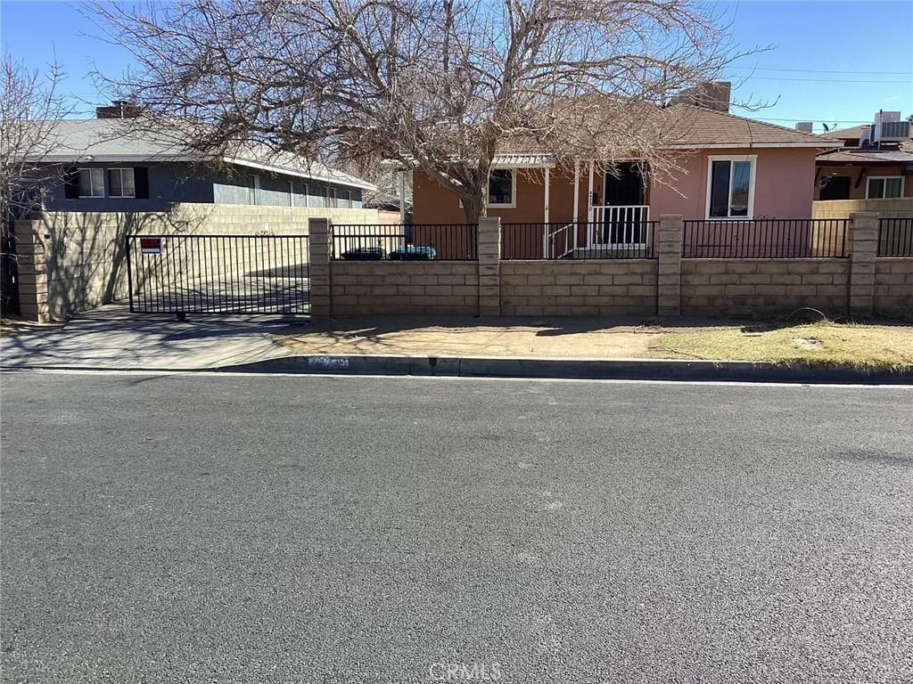44232 Cedar Ave, Lancaster, CA 93534 - photo 1