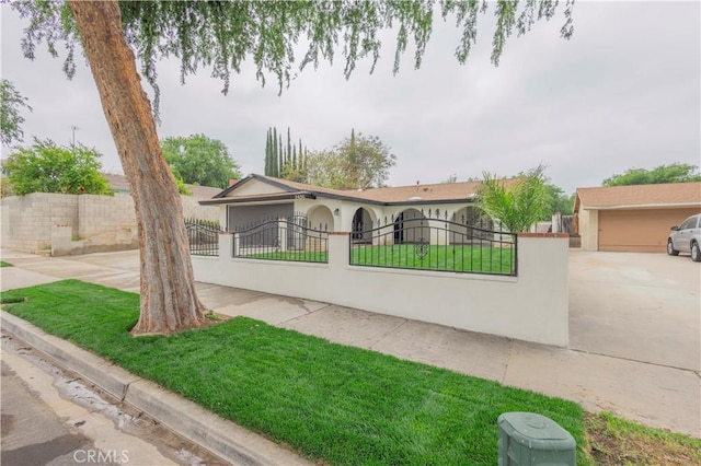 3456 Crownsworth St, Corona, CA 92879 - view of front of house featuring stucco siding, a garage, a front lawn, and a fenced front yard