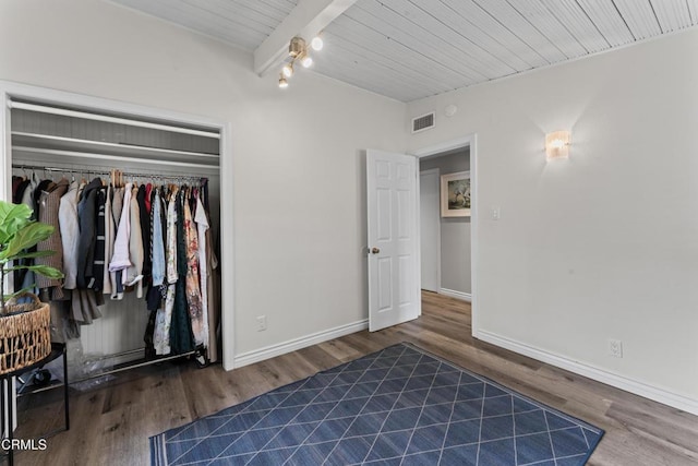 19459 Lull St, Reseda, CA 91335 - unfurnished bedroom featuring wood finished floors, baseboards, and a closet