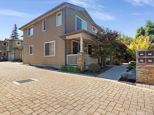 view of front of property featuring a porch