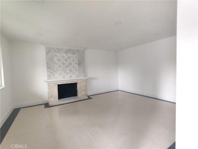 746 Hudson Ave, Costa Mesa, CA 92626 - unfurnished living room with a premium fireplace