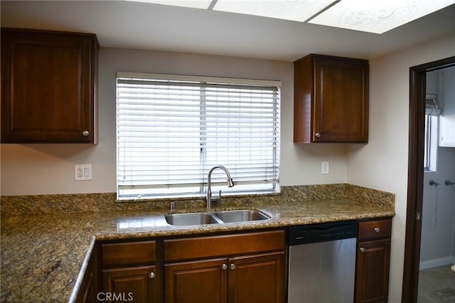 12026 York Ave, Hawthorne, CA 90250 - kitchen with dishwasher and dark countertops