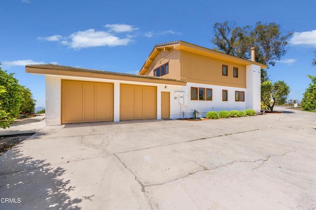 6860 Worth Way, Camarillo, CA 93012 - view of front of property featuring a garage