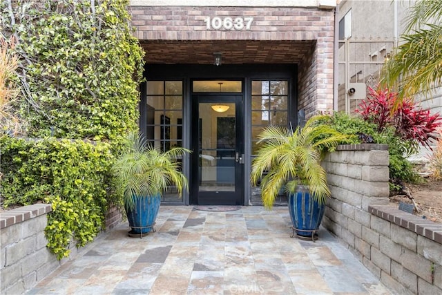 view of property entrance