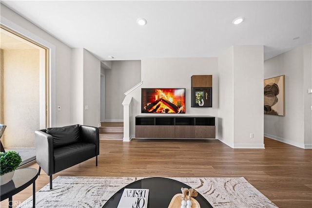 248 Keeper, Irvine, CA 92618 - living room featuring recessed lighting, baseboards, and wood finished floors