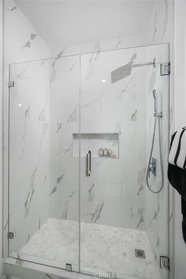 199 Las Flores, Aliso Viejo, CA 92656 - full bath with a marble finish shower
