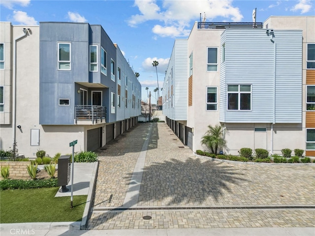 5643 Cielo Way, Los Angeles, CA 90028 - view of street