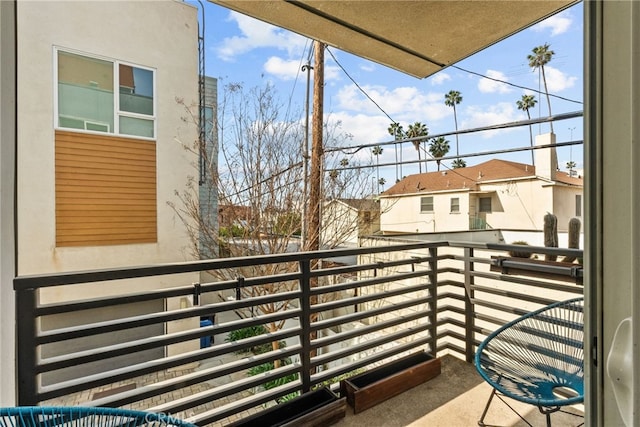5643 Cielo Way, Los Angeles, CA 90028 - view of balcony