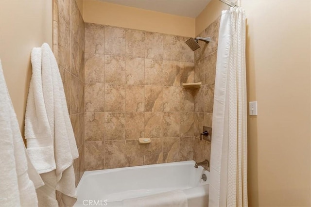 2180 Benson Ave, Cambria, CA 93428 - bathroom with shower / tub combo