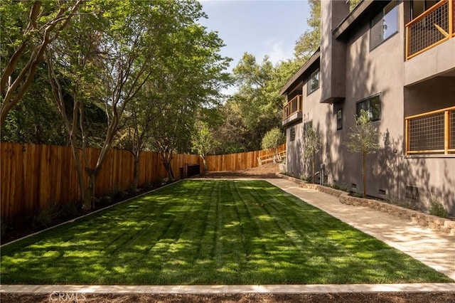 521 Fremont Dr, Pasadena, CA 91103 - view of fenced backyard