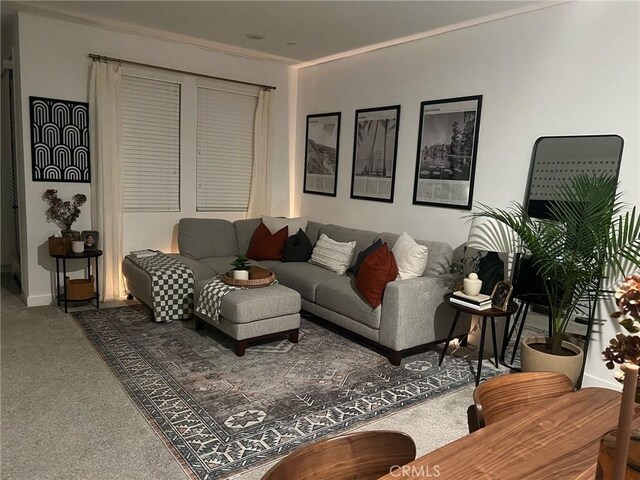 267 N N Magnolia Ave Unit 2, Anaheim, CA 92801 - carpeted living area with ornamental molding