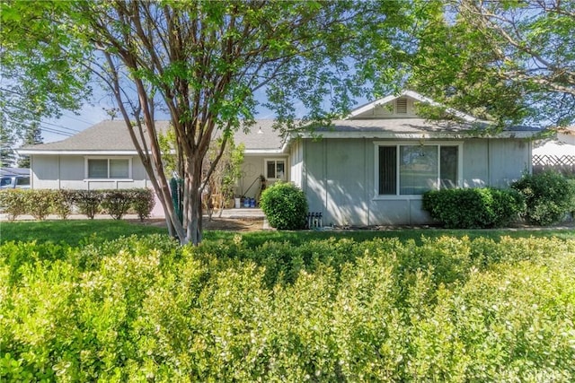 3110 Mckee Rd, Merced, CA 95340 - view of front of house with a front yard