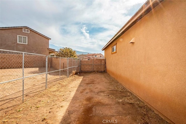 39356 Nicole Dr, Palmdale, CA 93551 - view of yard featuring fence